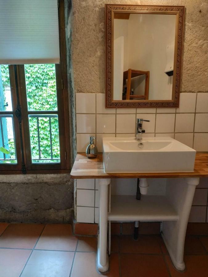 Gite Les Volets Verts Cesseras Dış mekan fotoğraf